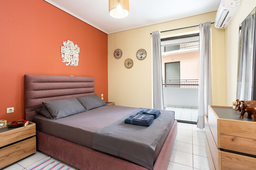 Kalamata s Handmade Apartment