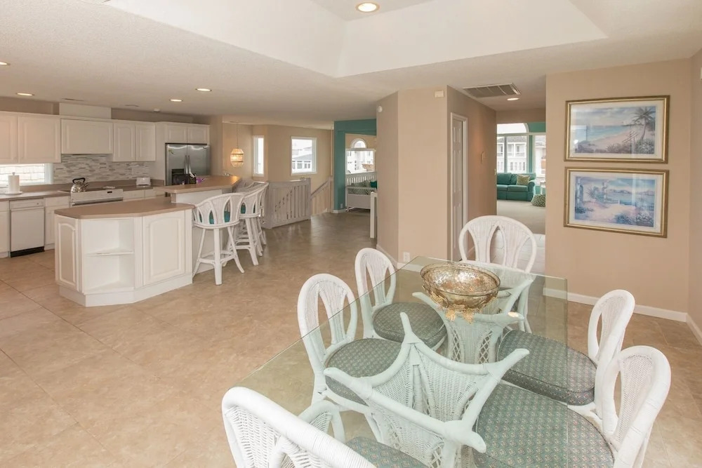 Seas the Day 4 Bedrooms 3 Bathrooms Home