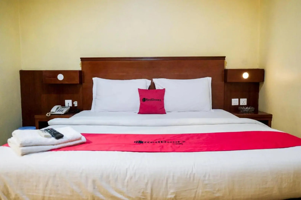RedDoorz Plus near DC Mall Batam