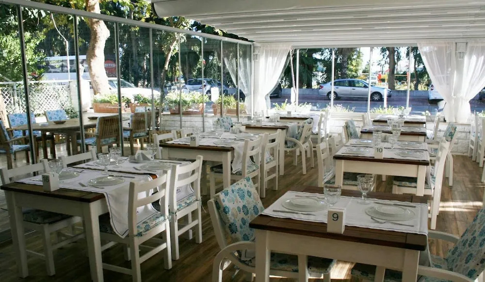 Sare Suites Beach Hotel