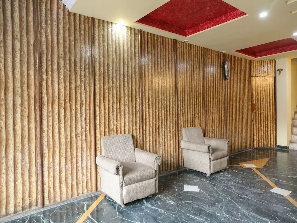 OYO 13809 Hotel Siddhant