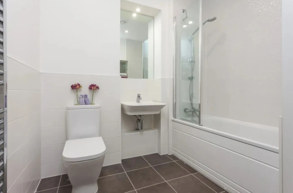 Modern 2 Bedroom Flat with 2 Bathrooms