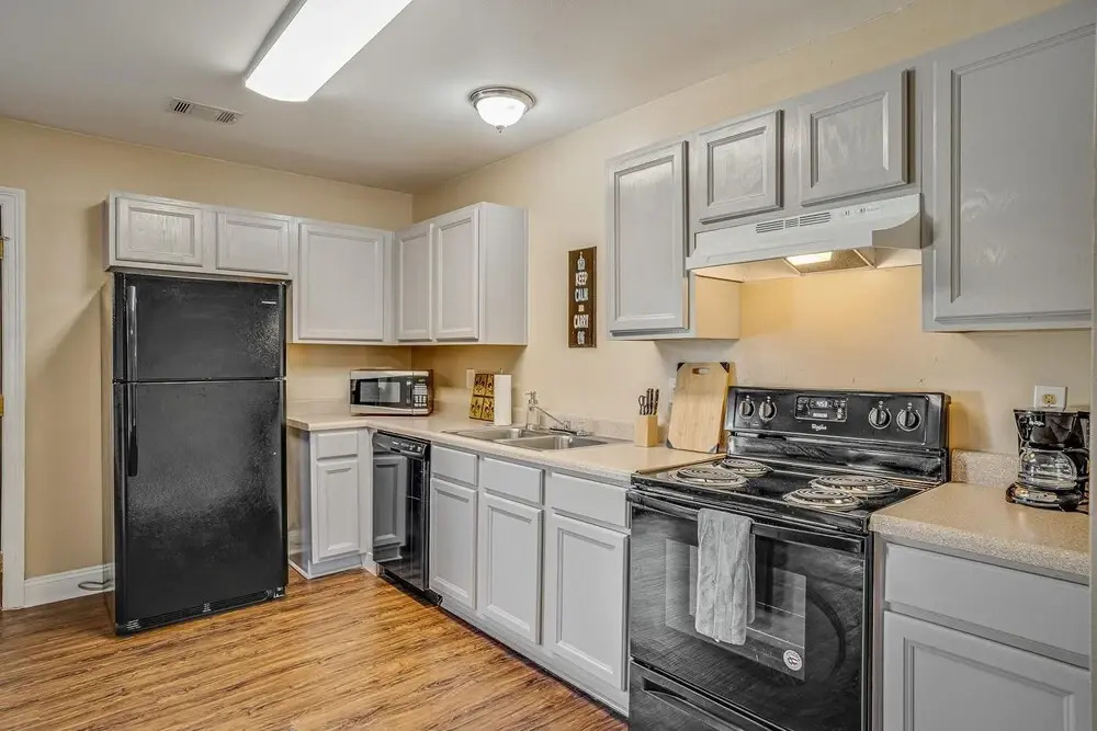 Lasalle - 2D · Spacious Gated Apartment w/ Off Street Parking!