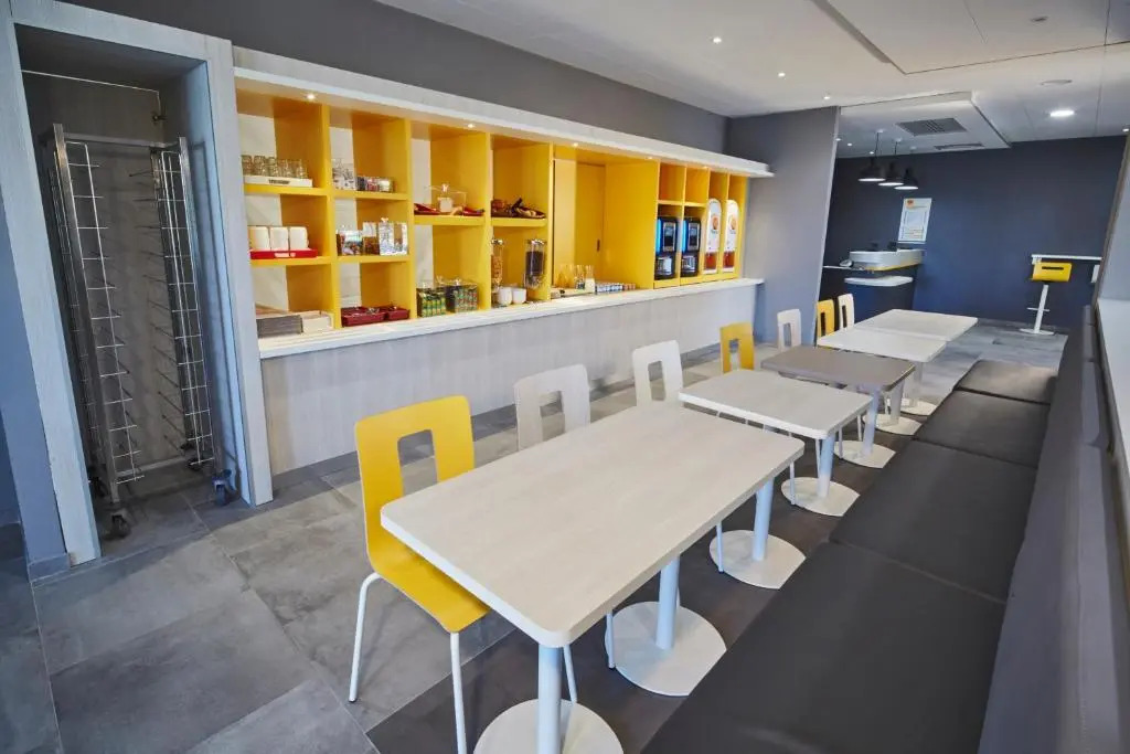 Kyriad ECO - Clermont Ferrand Estaing