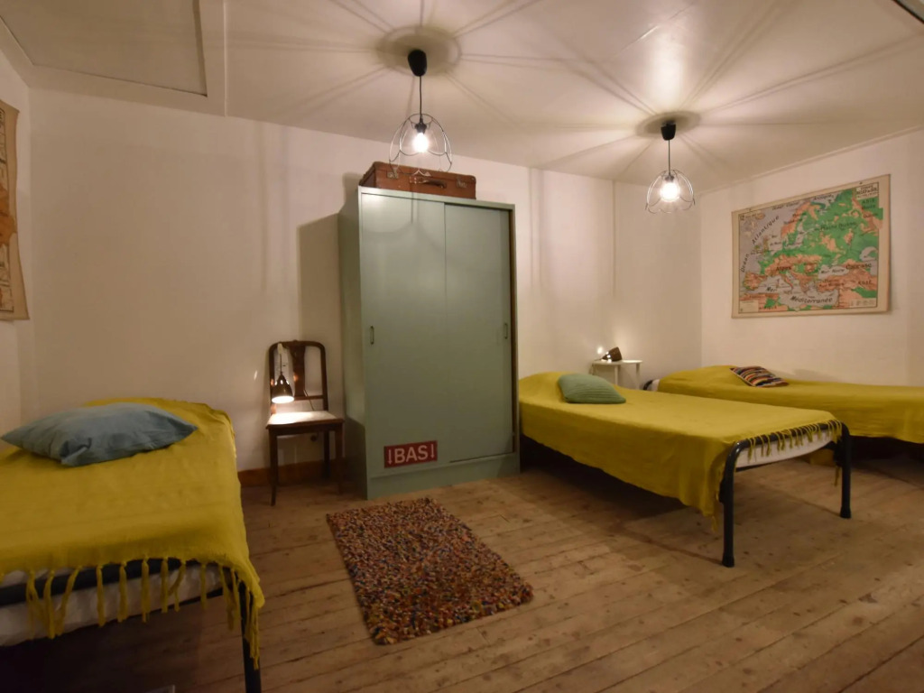 Romantic Holiday Home in Barricourt with Barbecue