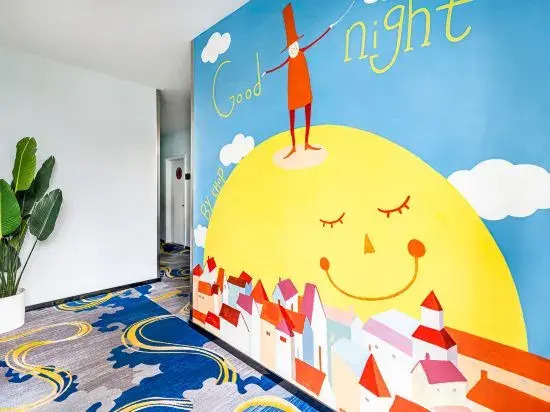 Star & Romantic Hotel (Honghe Water Town Huquan)