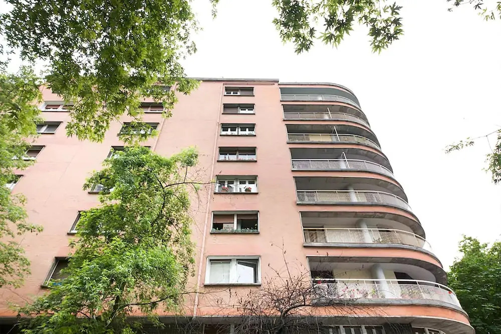 Azpeitia Elegant Home in Center