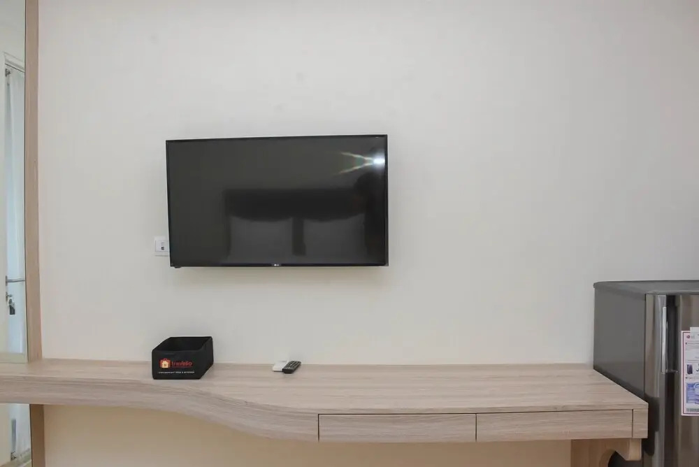 Wonderful And Strategic Studio Menteng Park Apartment