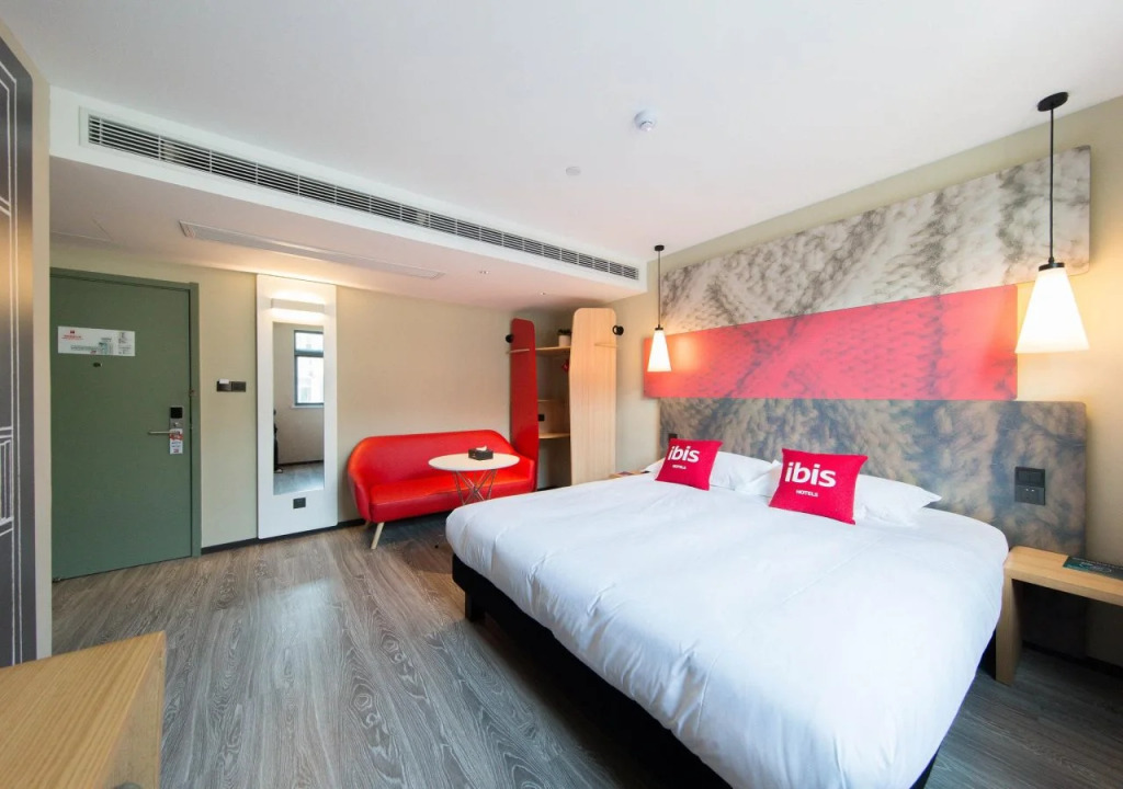 Ibis Hefei Pedestrian Street Hot