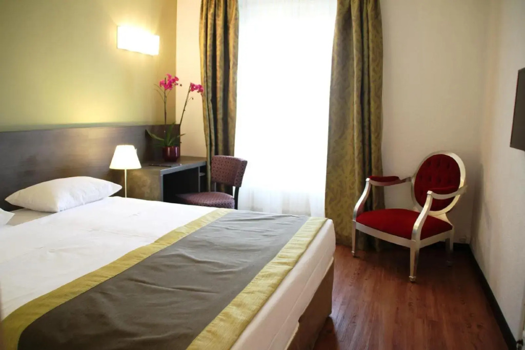 Hotel Montana