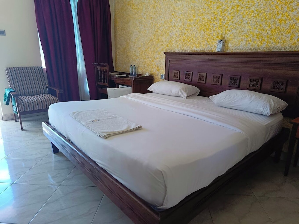 Suhufi Palace Hotel