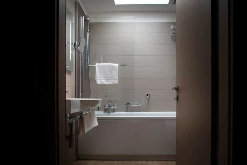Smart Hotel Holiday