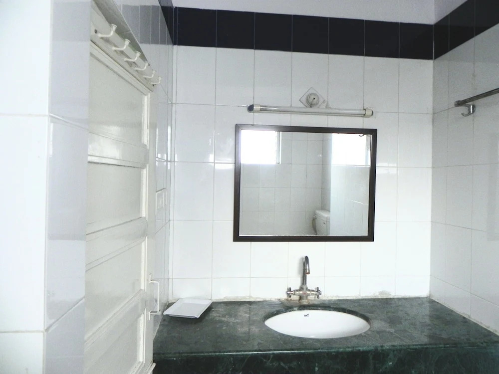 Hotel Kishan Kunj