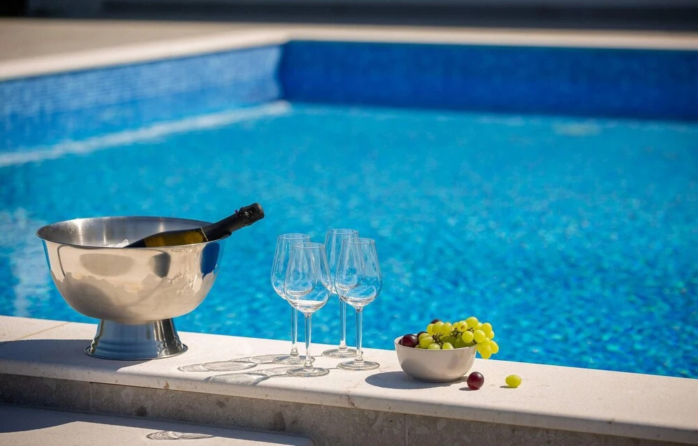 Awesome Home in Zidarici With Outdoor Swimming Pool, Wifi and 6 Bedrooms