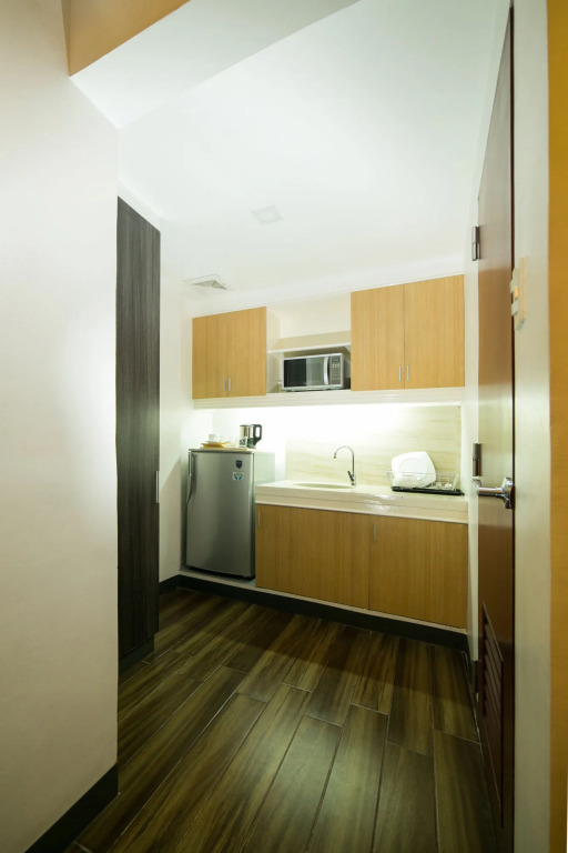 950 Condotel