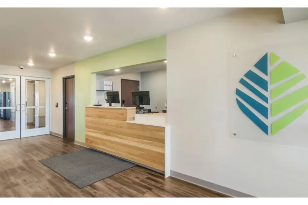 WoodSpring Suites Libertyville - Chicago