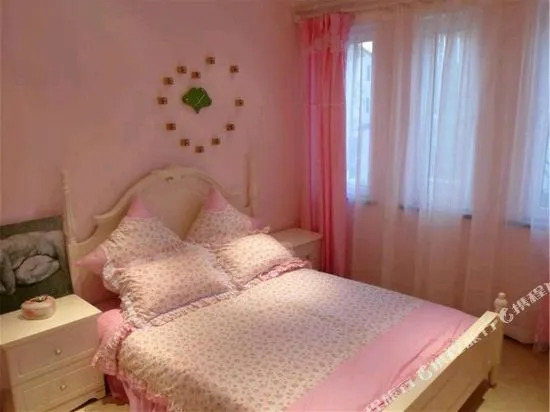 Yueliangwan Fashion Hostel
