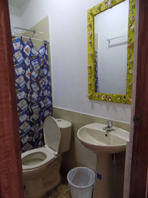 Hostal Caracoles