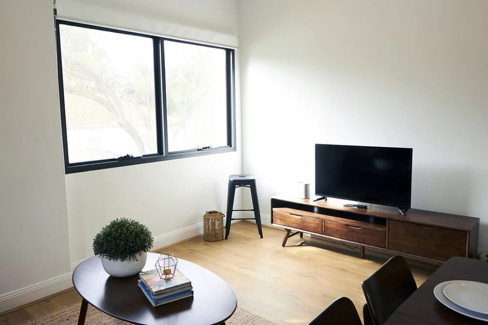 Relaxed 2 Bedroom Apartment Minutes From The Beach