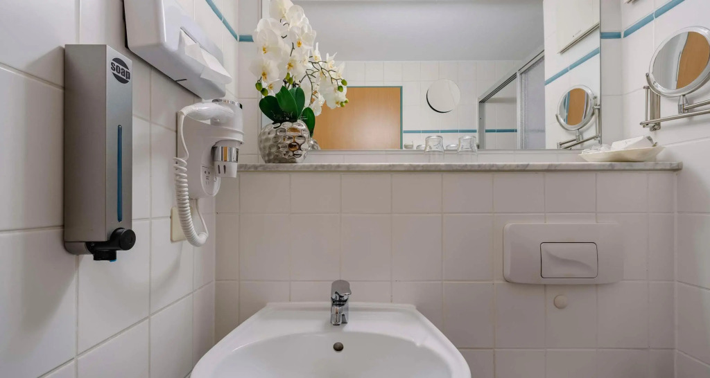 PLAZA INN Blankenburg Ditzingen, Sure Hotel Collection