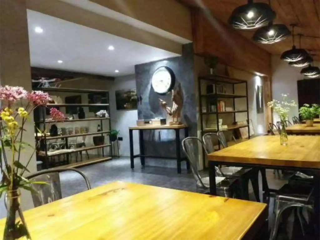 Yueguo Shanqiu Hostel