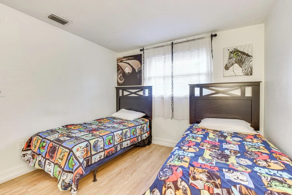 Pet-friendly Palmetto Duplex ~ 2 Mi to Riverwalk!