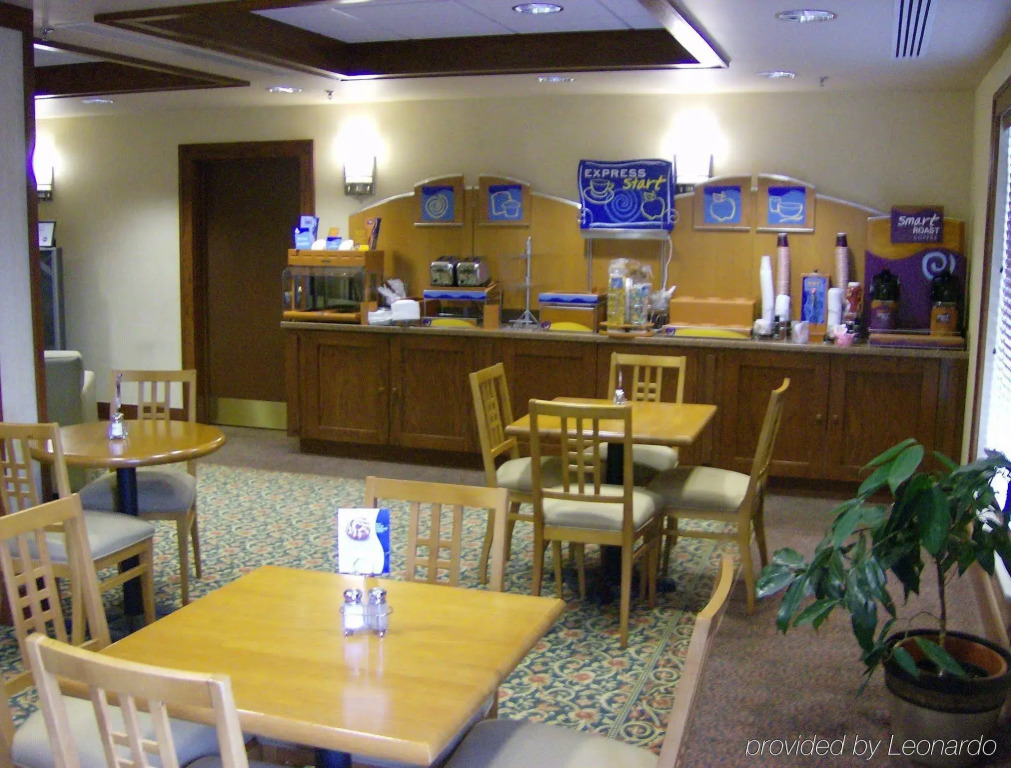 Holiday Inn Express Hotel & Suites Greenville by IHG