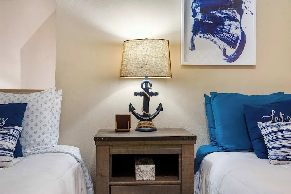 Nautical Nest on Taneycomo