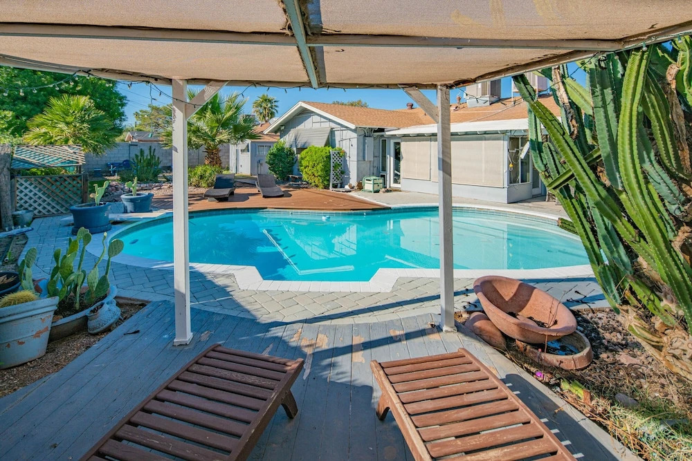Exquisite 4BR Home near Old Town by WanderJaunt