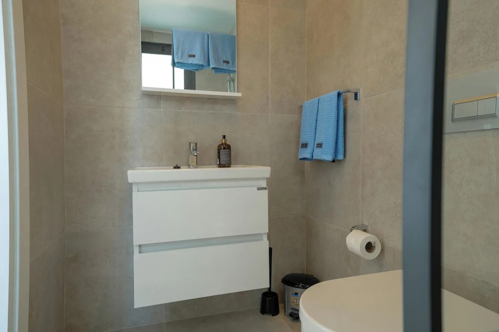 A20 Sun Valley Cove Garden Duplex Apartment