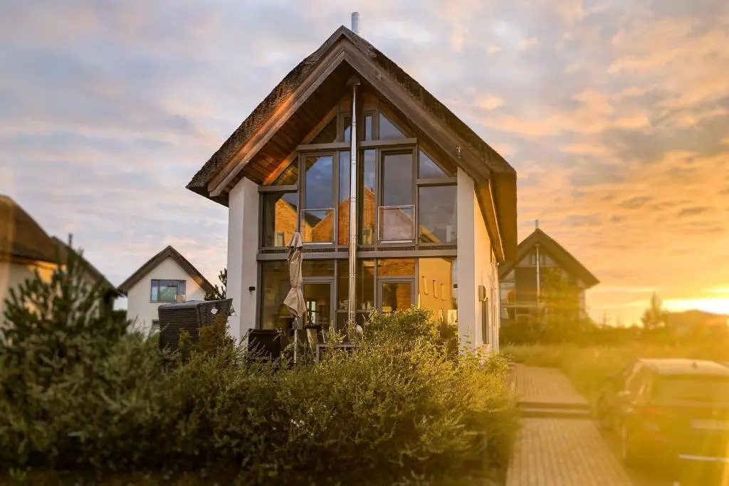 Ostsee - Reetdachhaus Nr 12 "Strandläufer" im Strand Resort