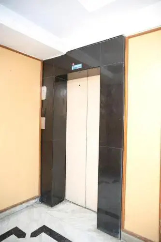 Hotel Valluvar