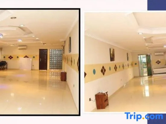 Upright Hotel