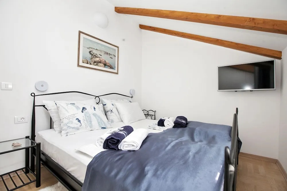 Luxury Modern Two Bedroom Penthouse