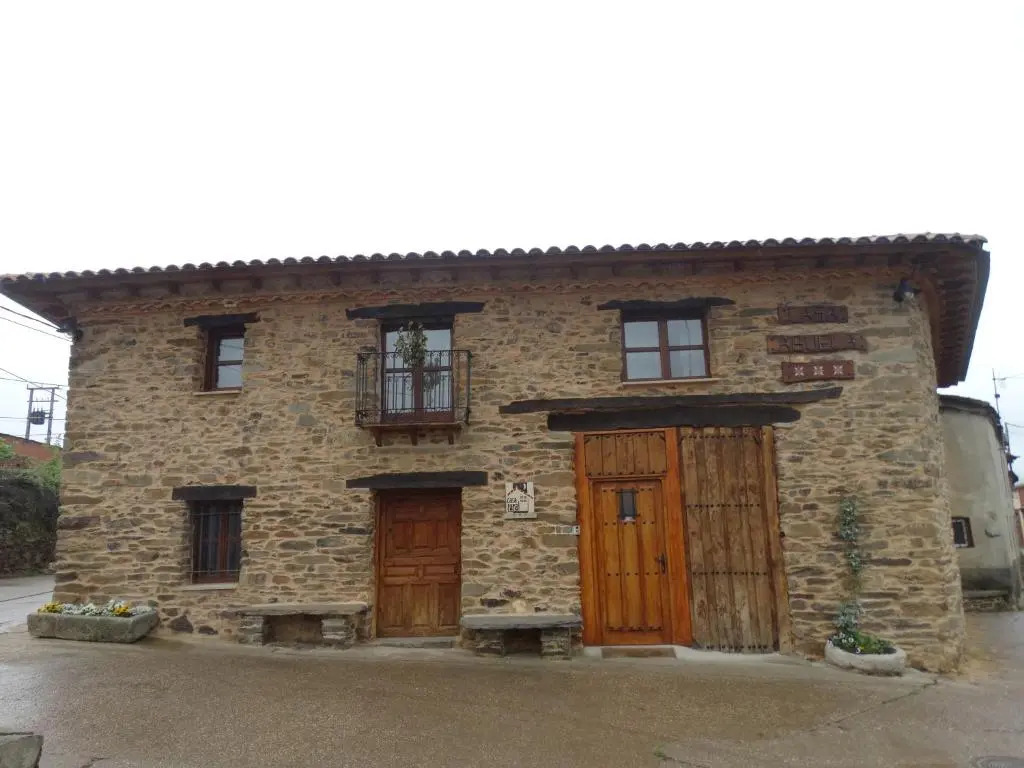Casa Abuela ★★★