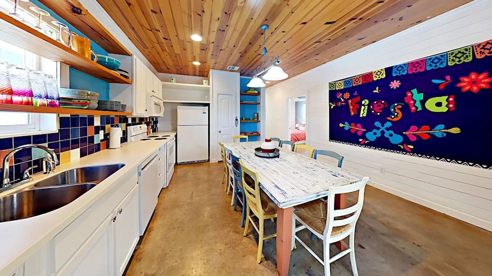 23 Royal Palms 3 Bedrooms 3.5 Bathrooms Townhouse