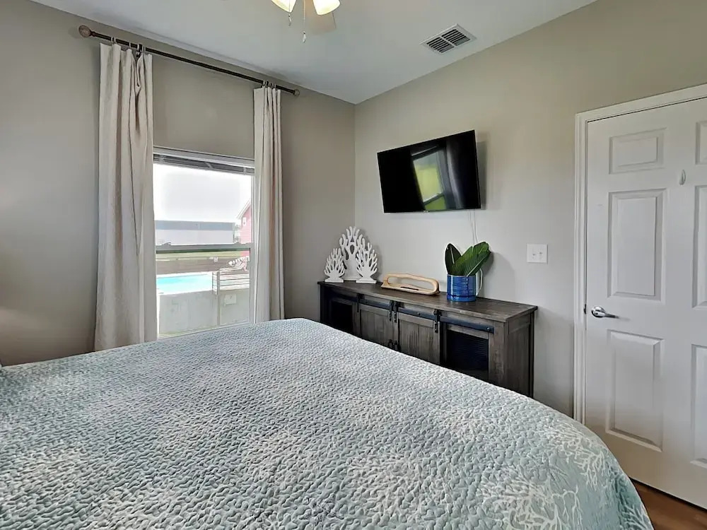 Inn at Bleu Estuary by Miss Kitty’s