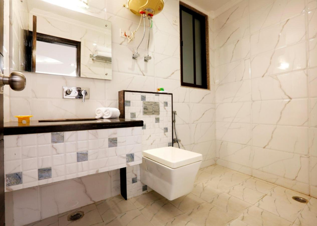 Hotel Anand Lok Inn at Delhi Airport By Arch Group