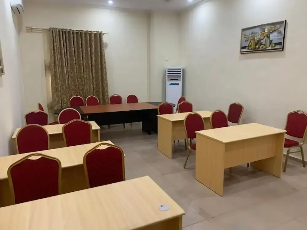 Suitoria Hotels