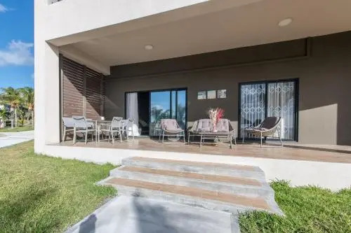 Flic en Flac Beachfront villa