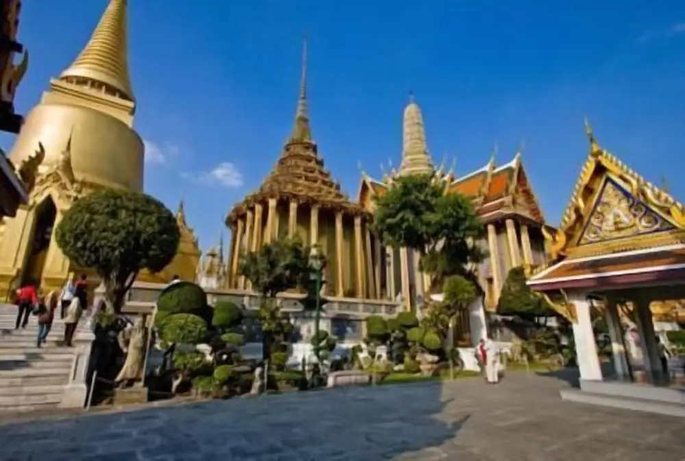 Prasuri Guest House