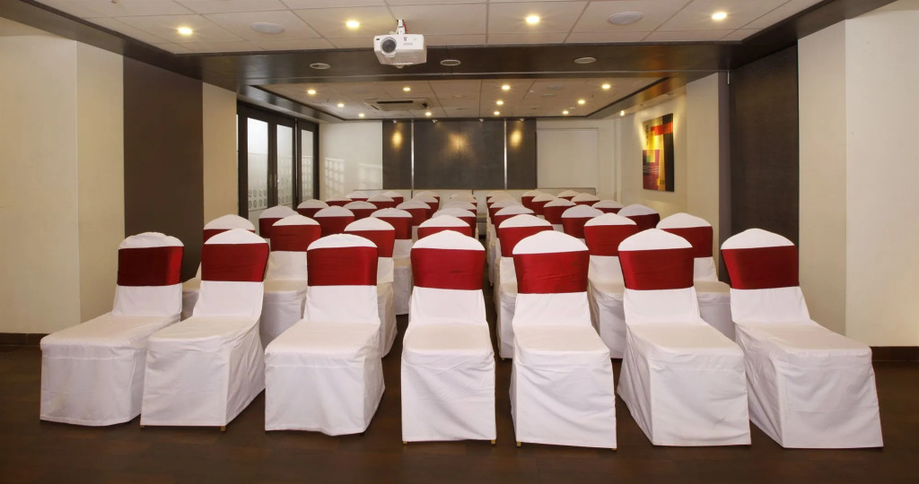 Bizz Tamanna Hotel Hinjawadi, Pune