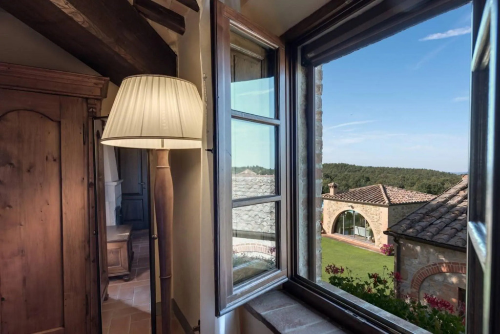 Splendid Luxury Villa Between Montepulciano and Pienza-dionora
