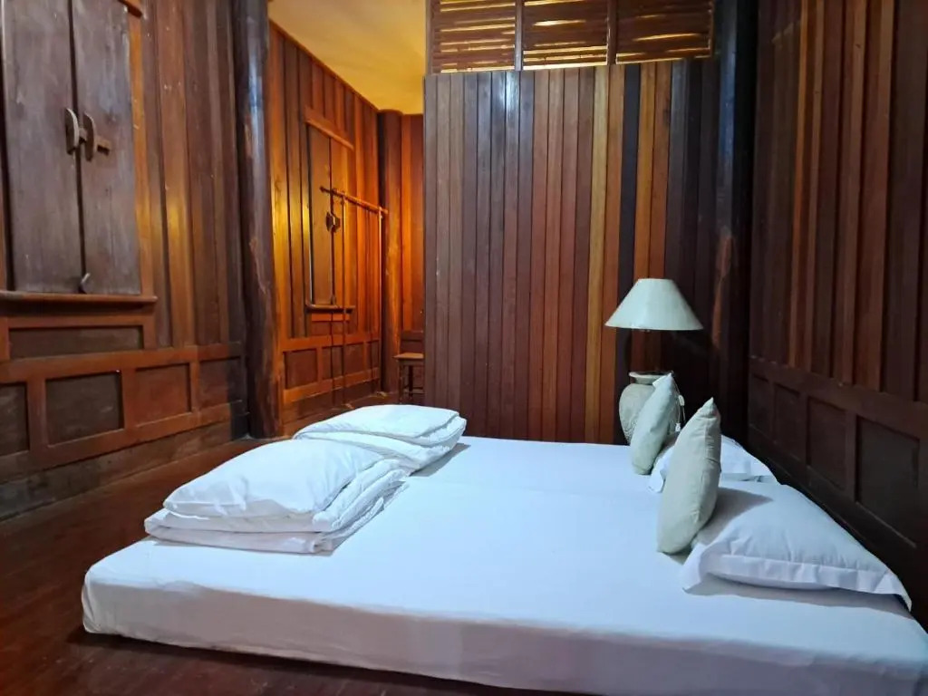 บ้านไทยรีสอร์ท