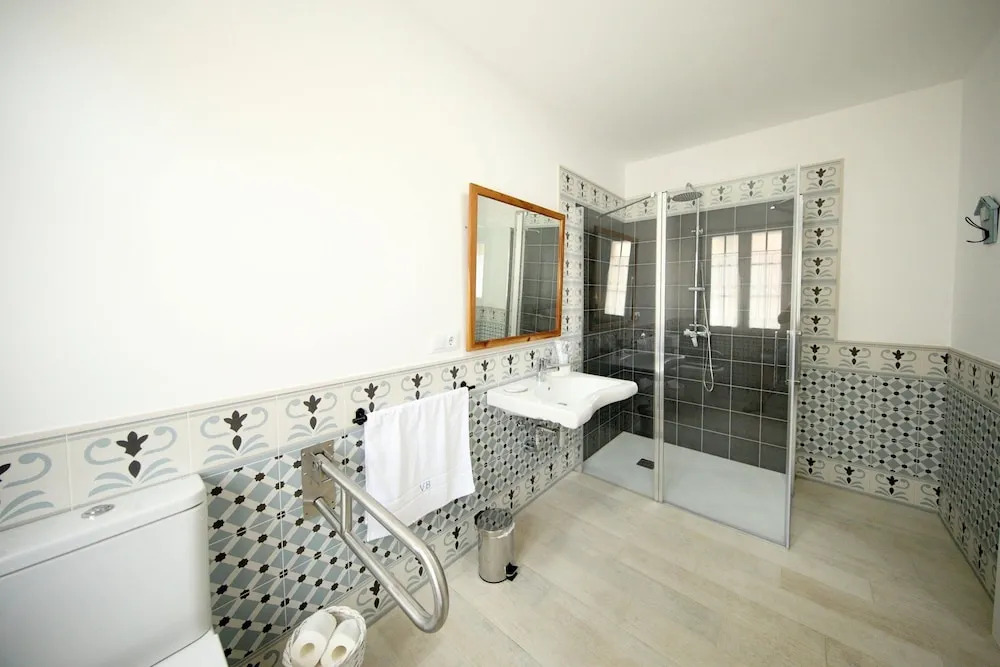Villa With 7 Bedrooms in Villalba de la Sierra, With Wonderful Mountain View, Private Pool, Enclosed Garden