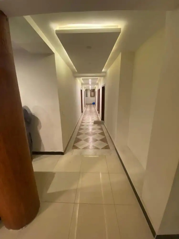 Hotel Silver Oaks