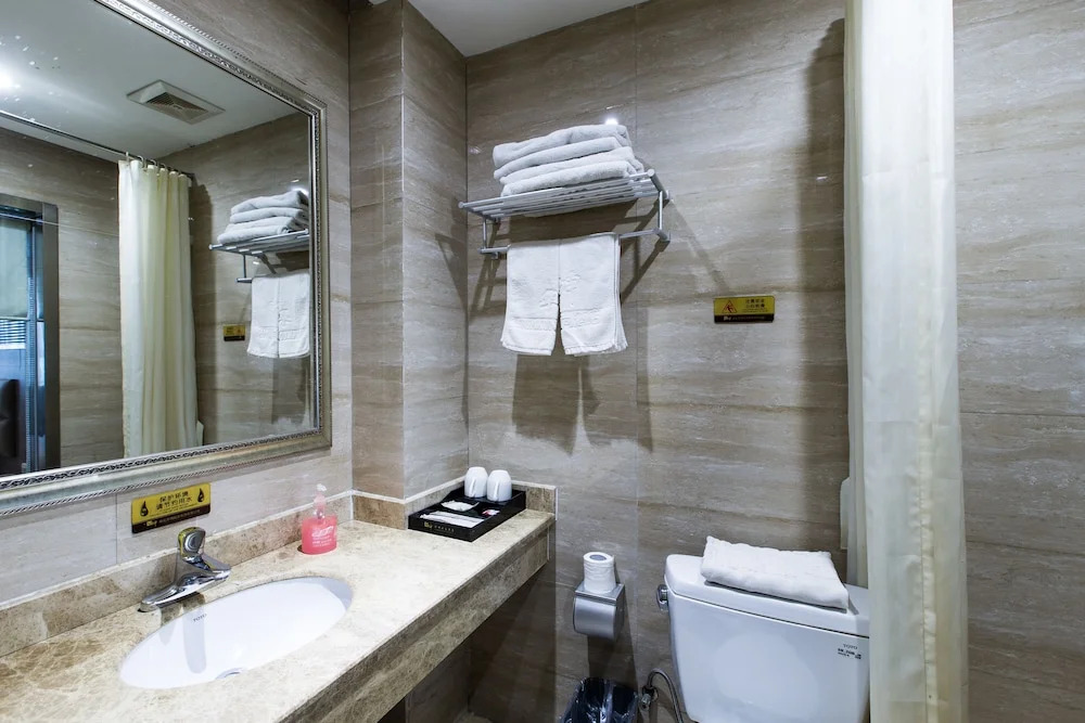 Weihai Huakun Hotel