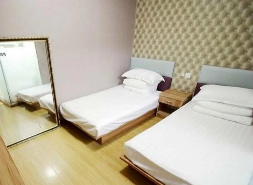 Little Free Time Internationa Hostel Qingdao