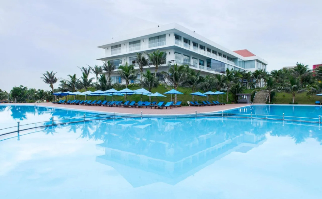 Golden Peak Resort & Spa