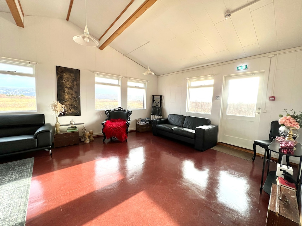 Langahlíð Guesthouse
